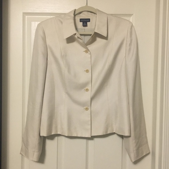Other - ANN TAYLOR cream colored 2 piece suit